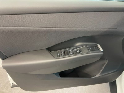 Volkswagen T-Roc 1.5 etsi Life 115cv dsg (9)