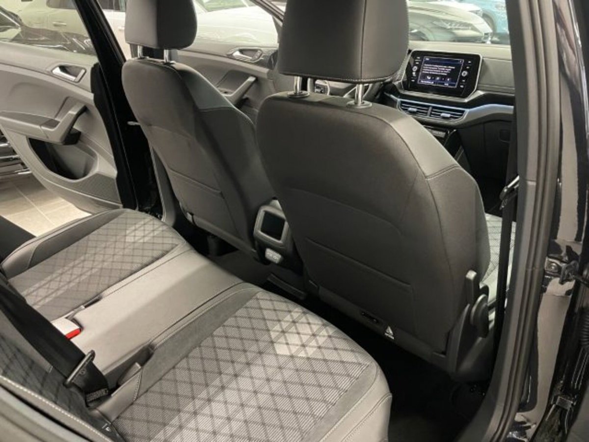 Volkswagen T-Cross 1.0 tsi R-Line 115cv (18)