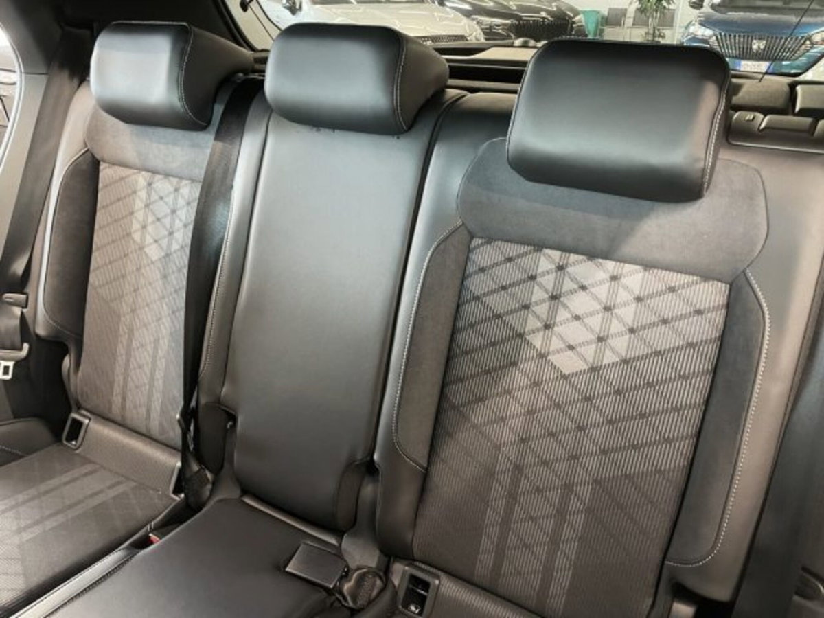 Volkswagen T-Cross 1.0 tsi R-Line 115cv (5)