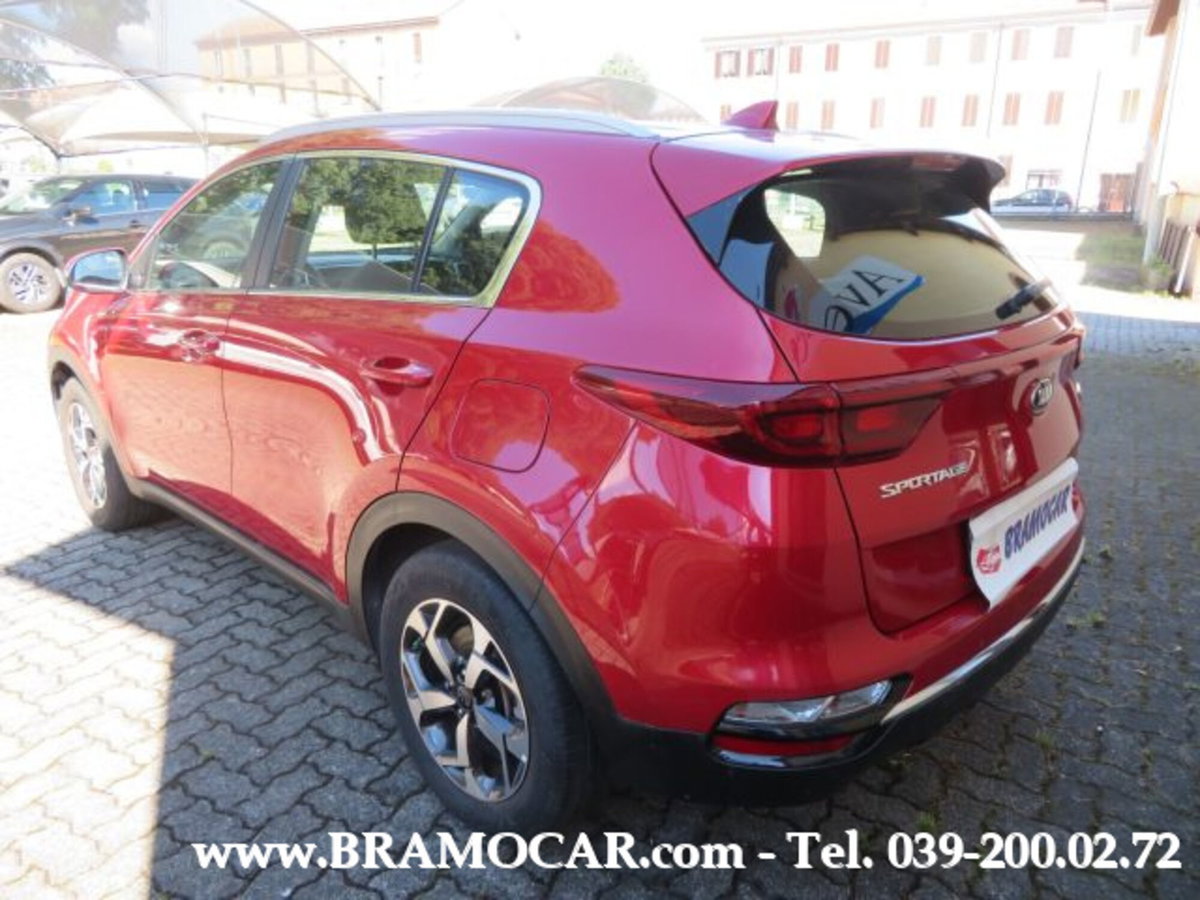 Kia Sportage 1.6 CRDI 136 CV DCT7 2WD Business Class (8)