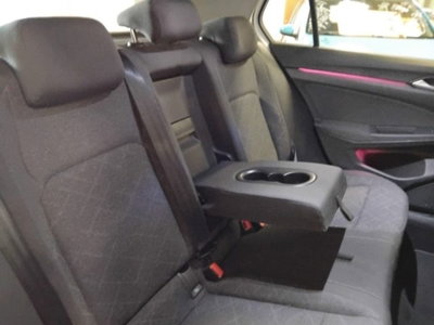 Volkswagen Golf 2.0 TDI SCR Life (11)