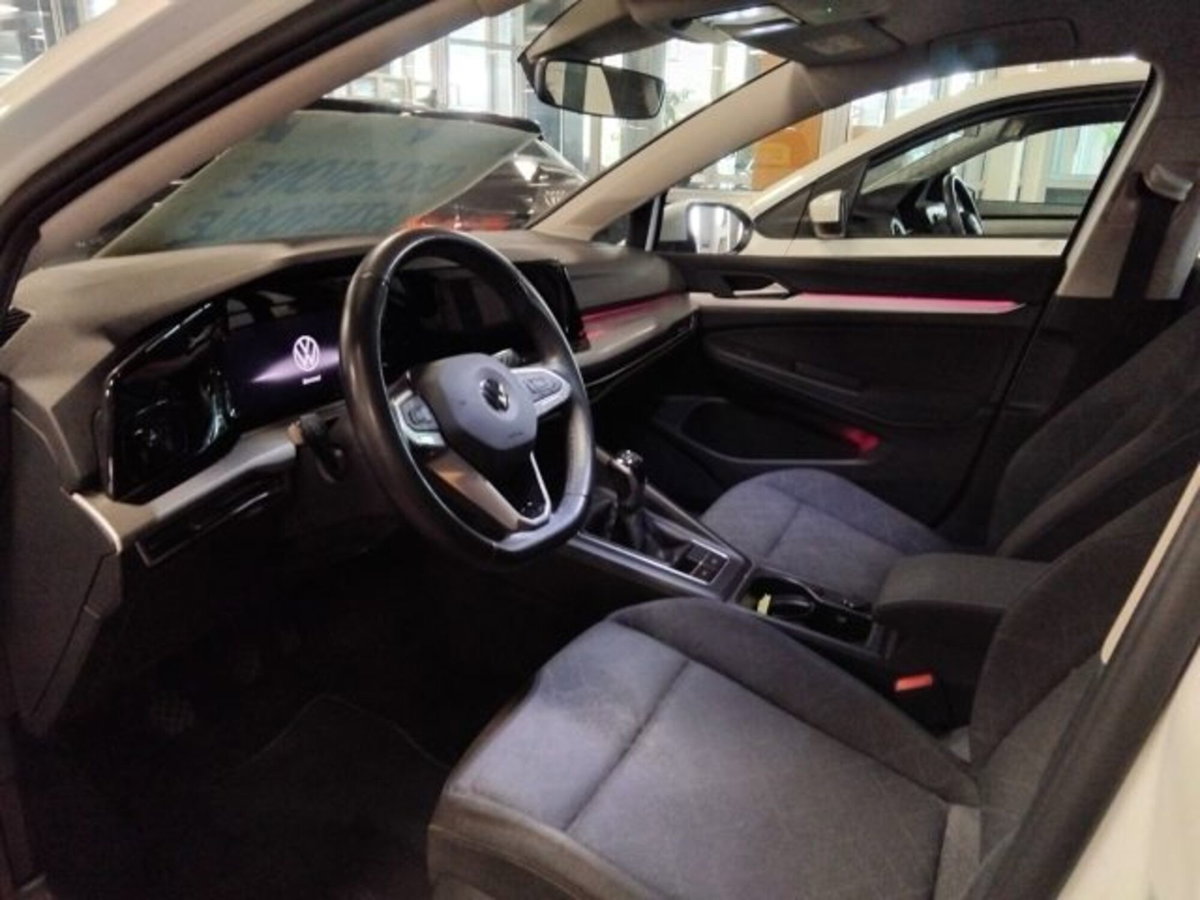 Volkswagen Golf 2.0 TDI SCR Life (14)