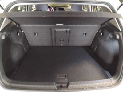 Volkswagen Golf 2.0 TDI SCR Life (7)