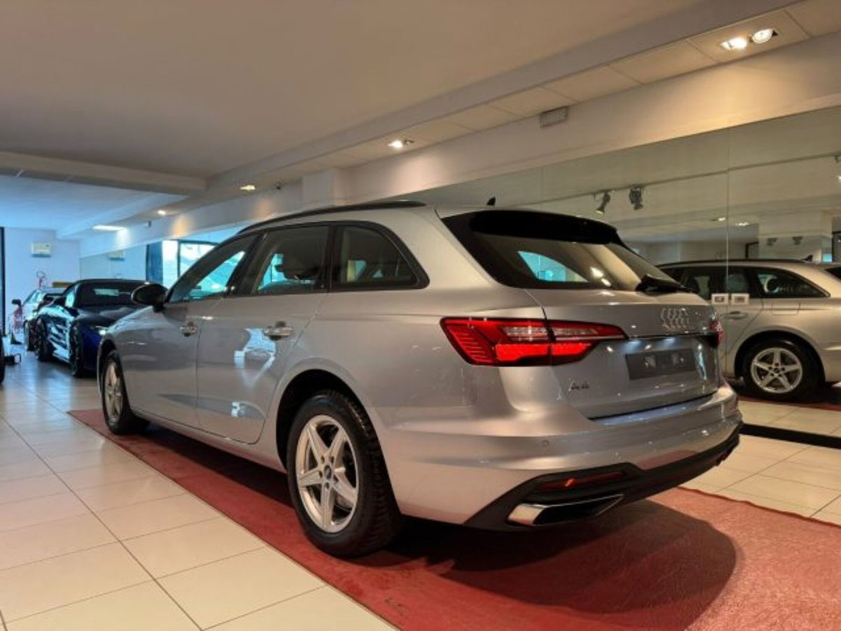 Audi A4 Avant 35 2.0 tdi mhev Business Advanced 163cv s-tronic (6)