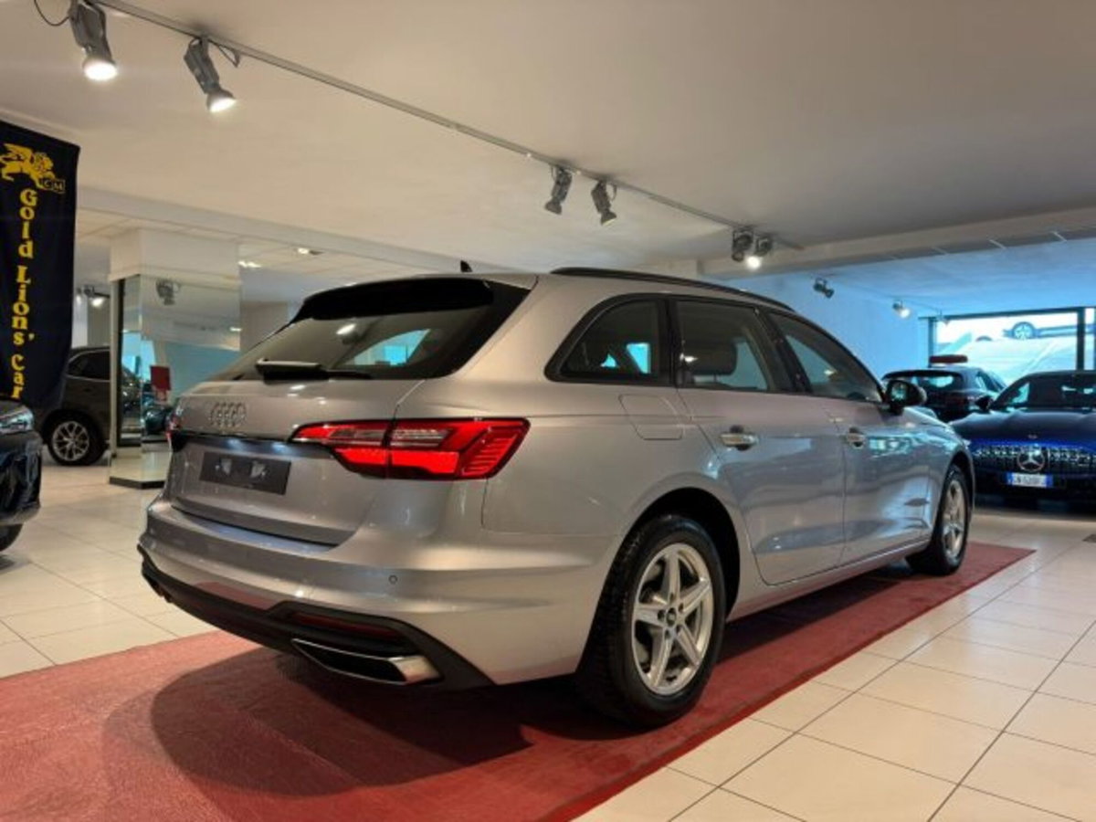 Audi A4 Avant 35 2.0 tdi mhev Business Advanced 163cv s-tronic (8)