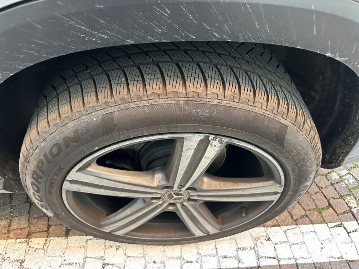 Mercedes-Benz GLE SUV 300 d 4Matic Sport (13)