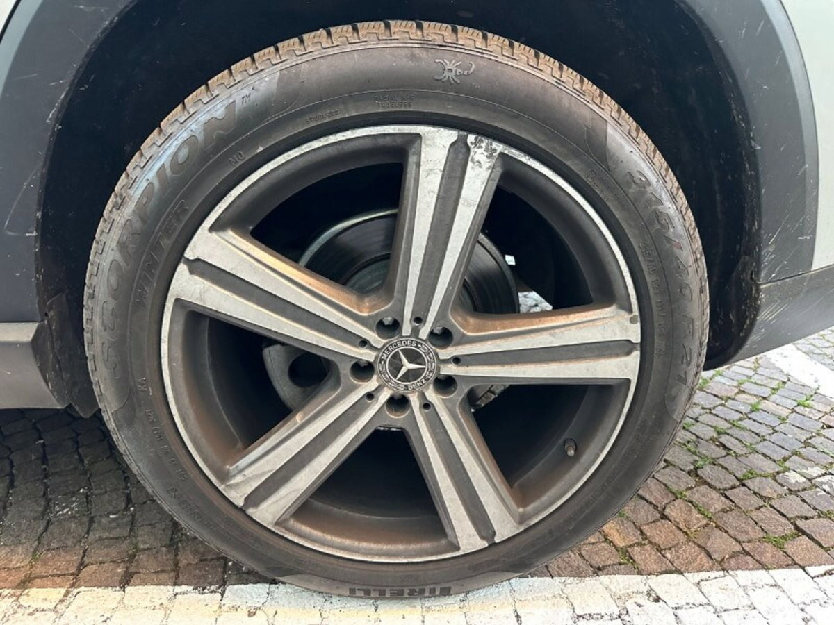 Mercedes-Benz GLE SUV 300 d 4Matic Sport (14)