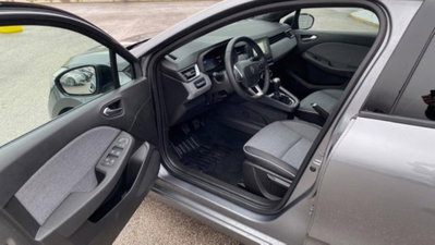 Renault Clio TCe 90 CV 5 porte Techno (10)