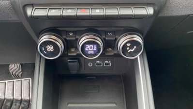 Renault Clio TCe 90 CV 5 porte Techno (17)