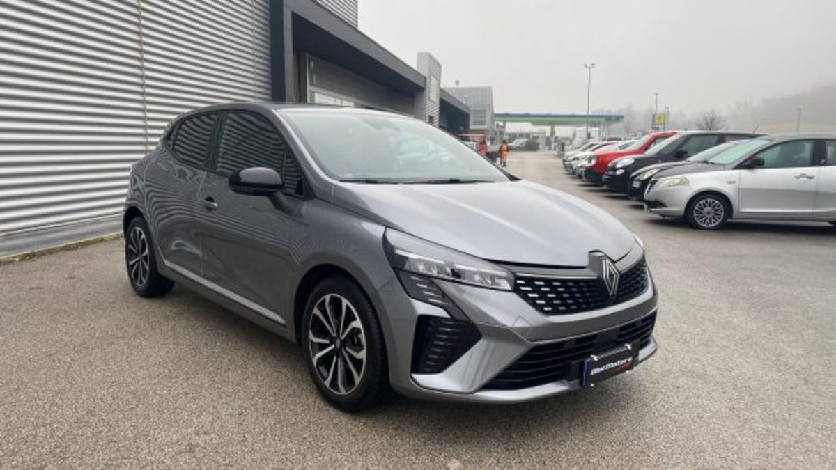 Renault Clio TCe 90 CV 5 porte Techno (3)