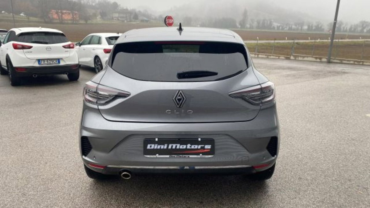 Renault Clio TCe 90 CV 5 porte Techno (6)