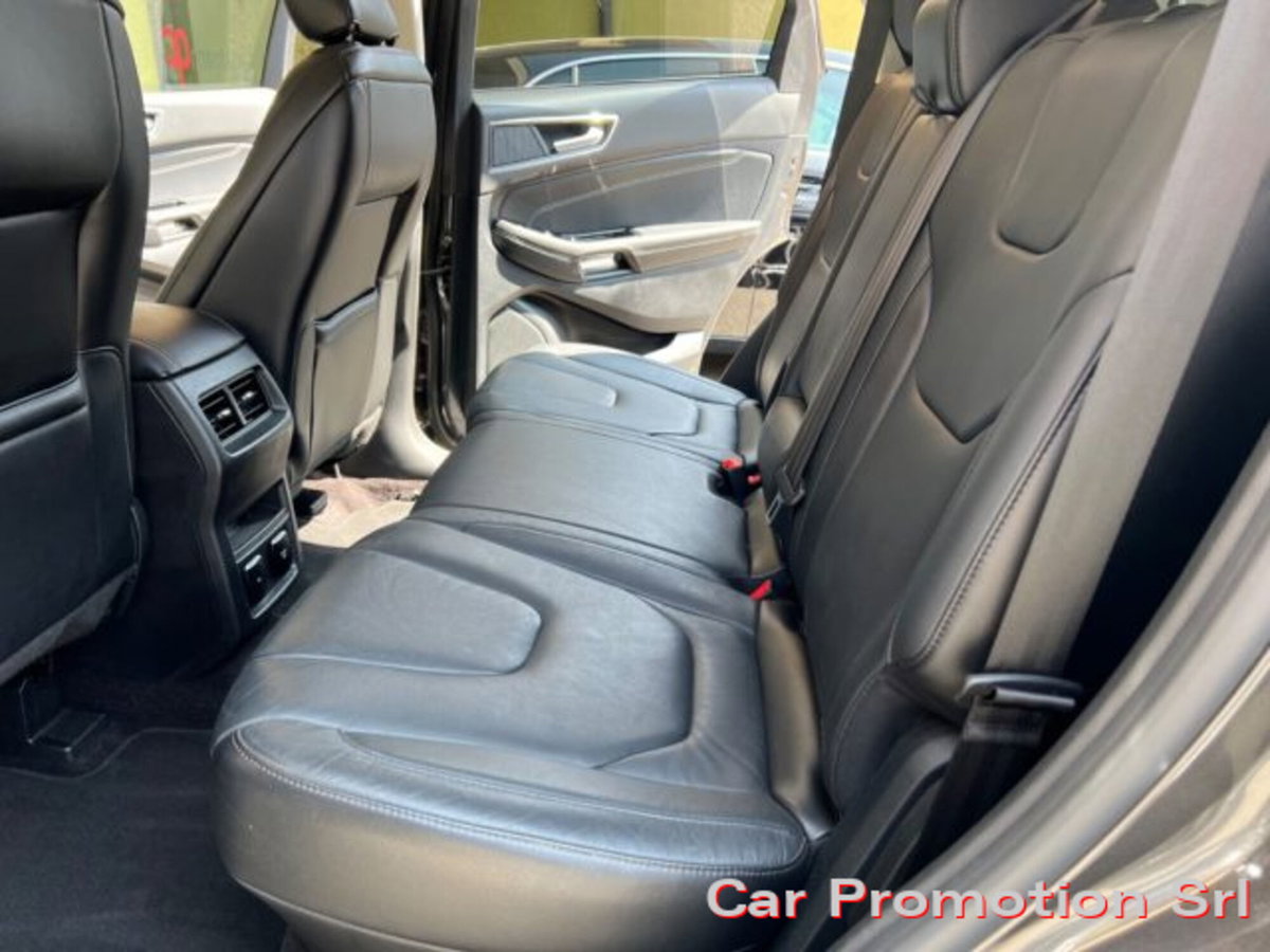 Ford Edge 2.0 TDCI 210 CV AWD Start&Stop Powershift Titanium (13)