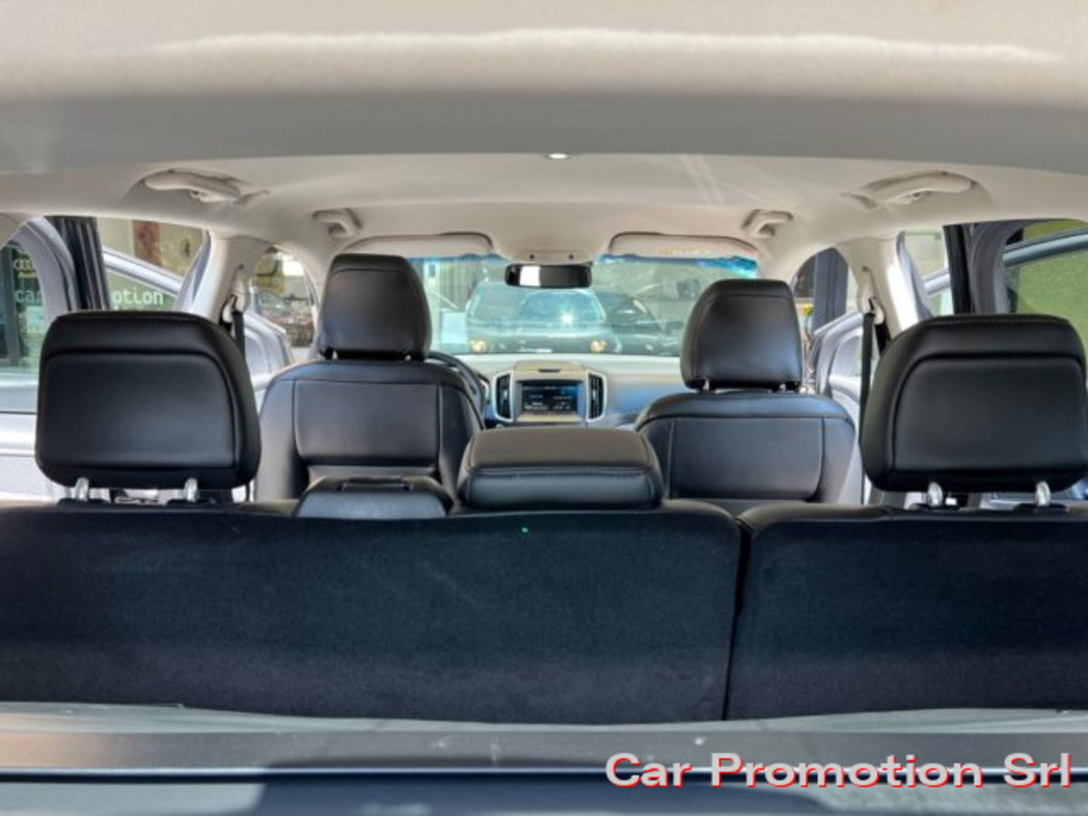 Ford Edge 2.0 TDCI 210 CV AWD Start&Stop Powershift Titanium (16)