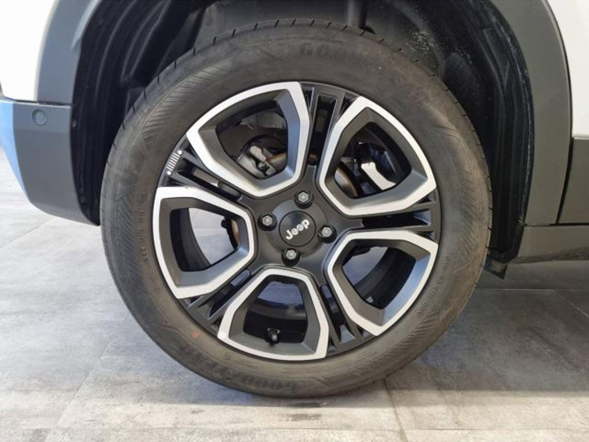 Jeep Avenger 1.2 turbo Summit fwd 100cv (15)