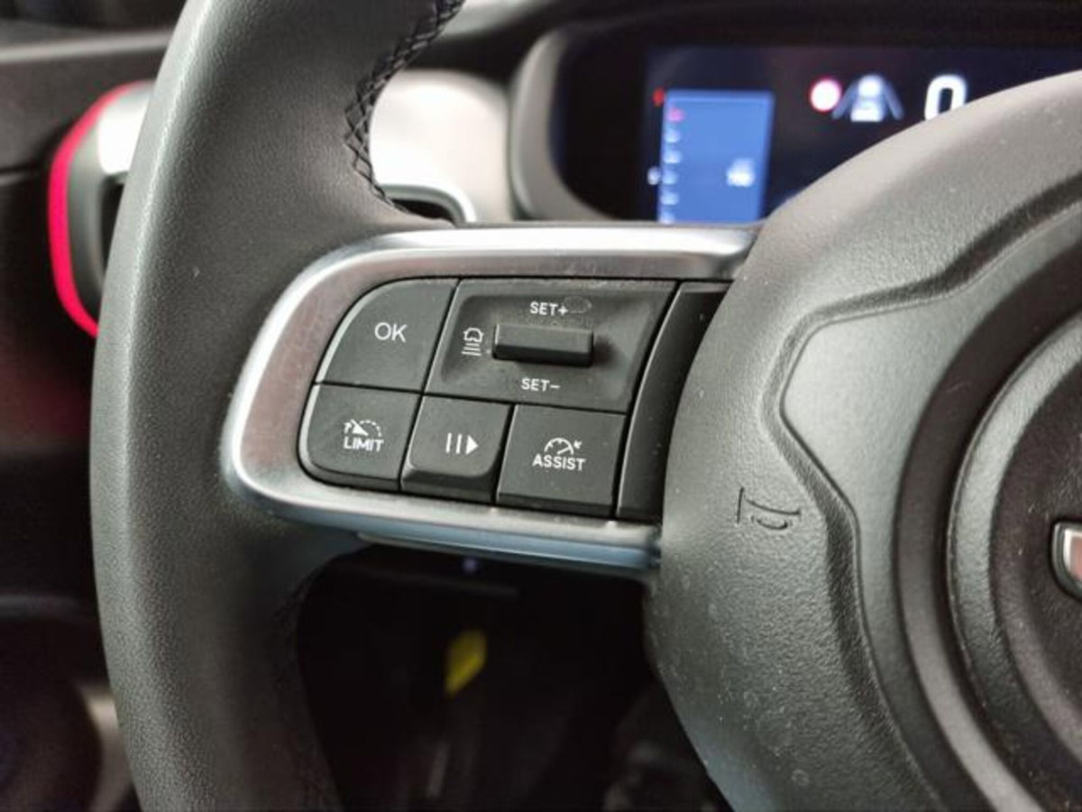 Jeep Avenger 1.2 turbo Summit fwd 100cv (19)