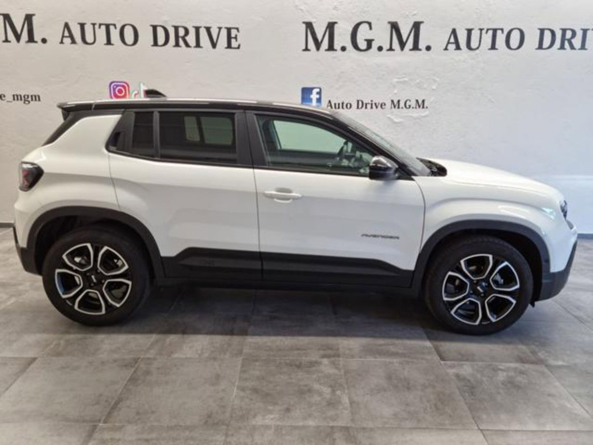 Jeep Avenger 1.2 turbo Summit fwd 100cv (4)