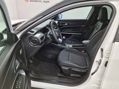Jeep Avenger 1.2 turbo Summit fwd 100cv (7)