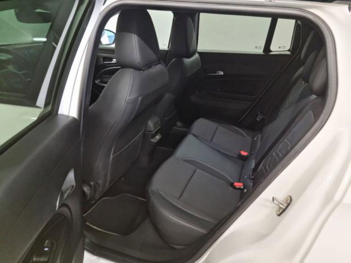 Jeep Avenger 1.2 turbo Summit fwd 100cv (9)