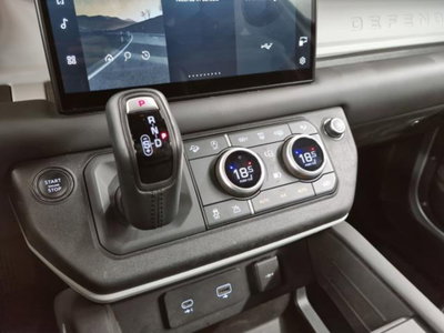 Land Rover Defender 90 3.0d i6 mhev X-Dynamic HSE awd 300cv auto (16)