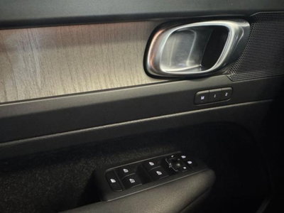 Volvo XC40 D4 AWD Geartronic Inscription (3)