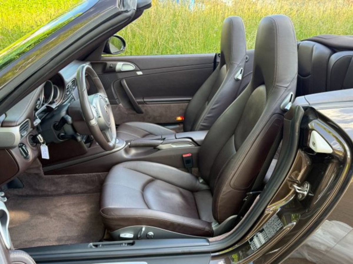 Porsche 911 Cabrio Carrera 4 (12)