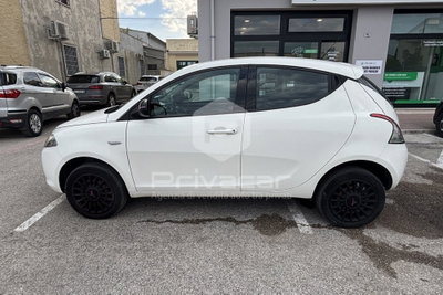 Lancia Ypsilon 0.9 TwinAir 85 CV 5 porte Metano Ecochic Elefantino (7)