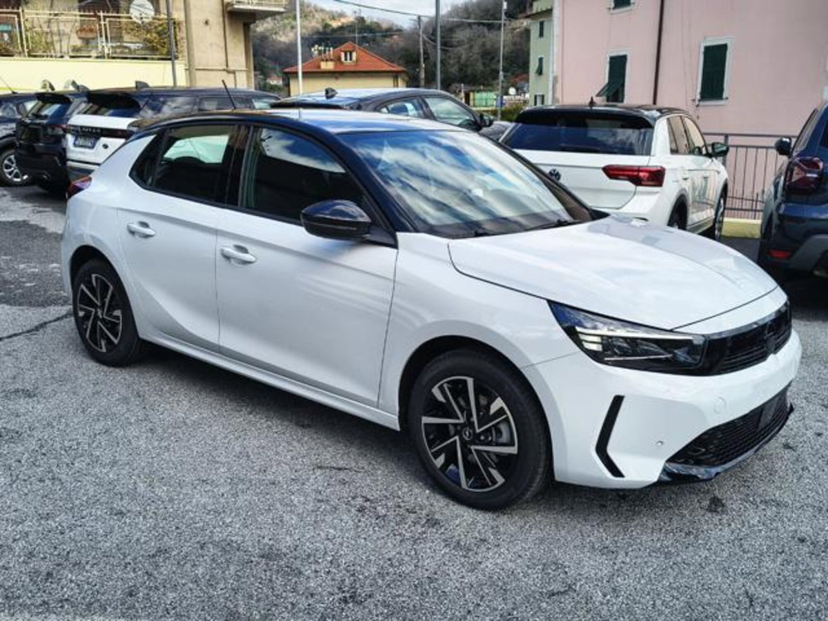 Opel Corsa 1.2 hybrid GS 110cv dct6 (3)