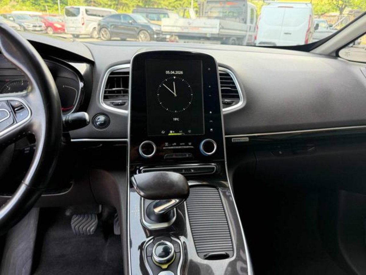 Renault Espace dCi 160CV EDC Energy Executive 4Control (11)