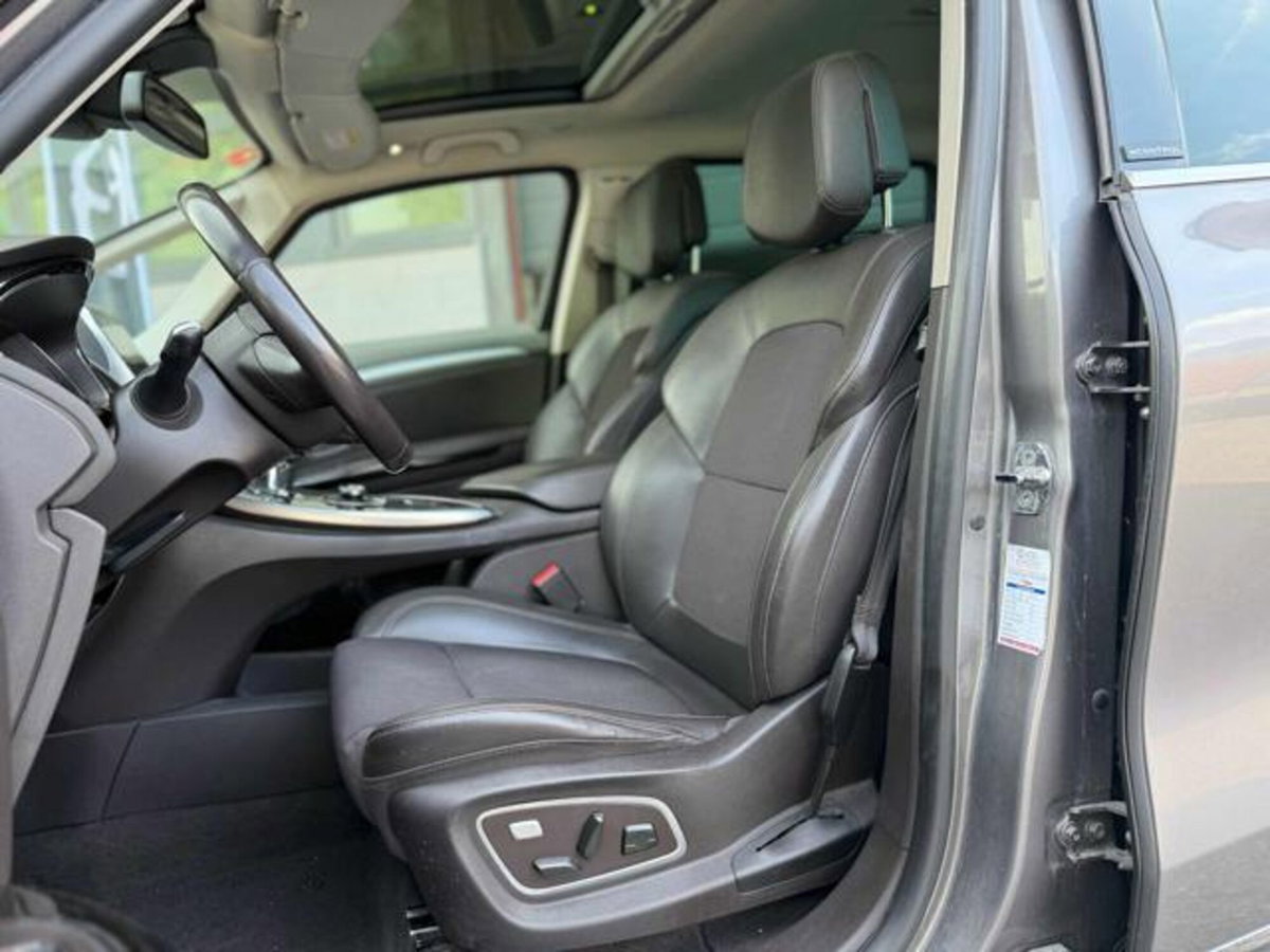 Renault Espace dCi 160CV EDC Energy Executive 4Control (17)