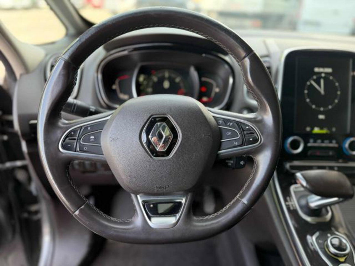 Renault Espace dCi 160CV EDC Energy Executive 4Control (9)