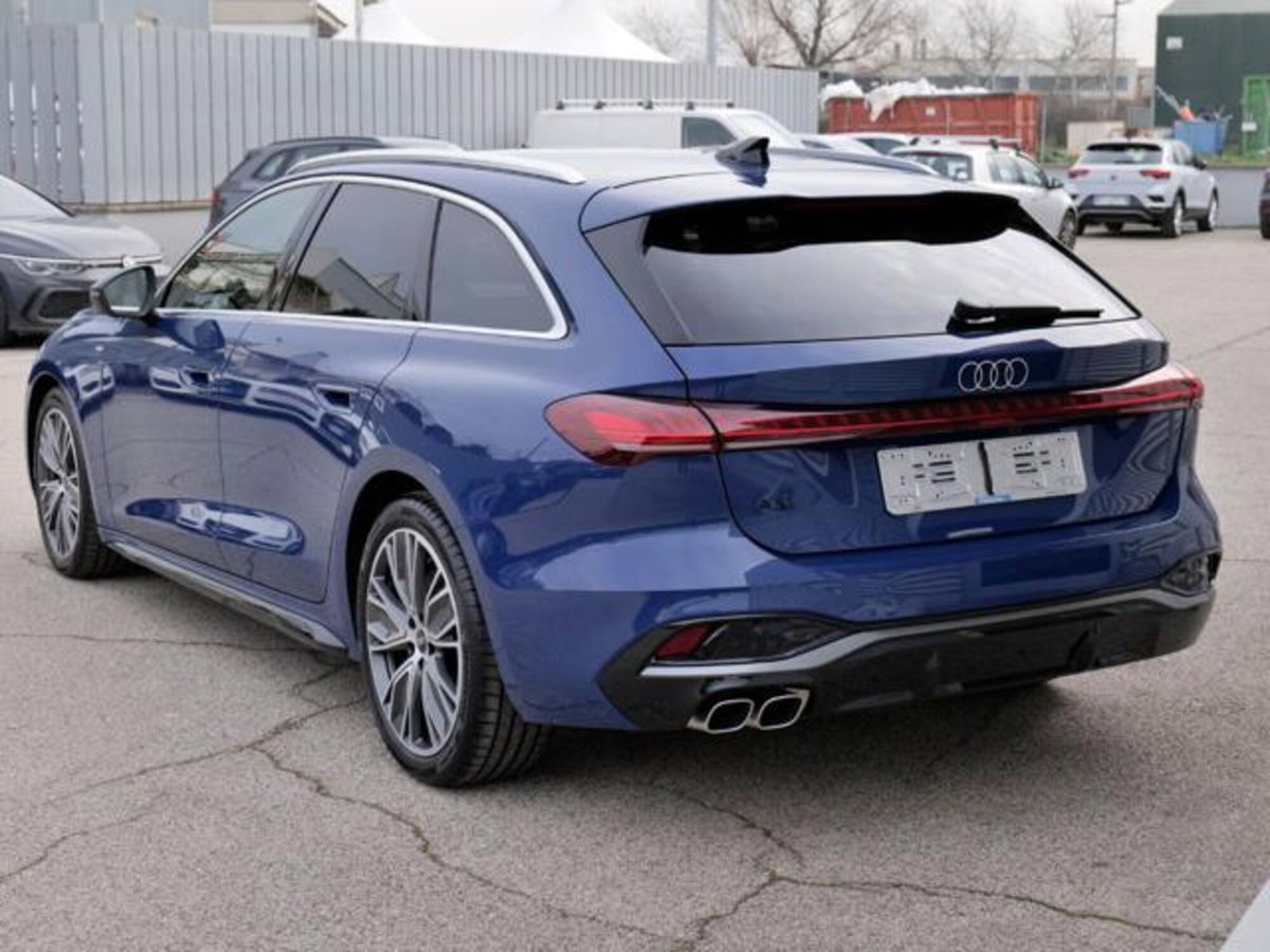 Audi A5 Avant 2.0 tdi mhev+ S line edition 204cv s-tronic (3)