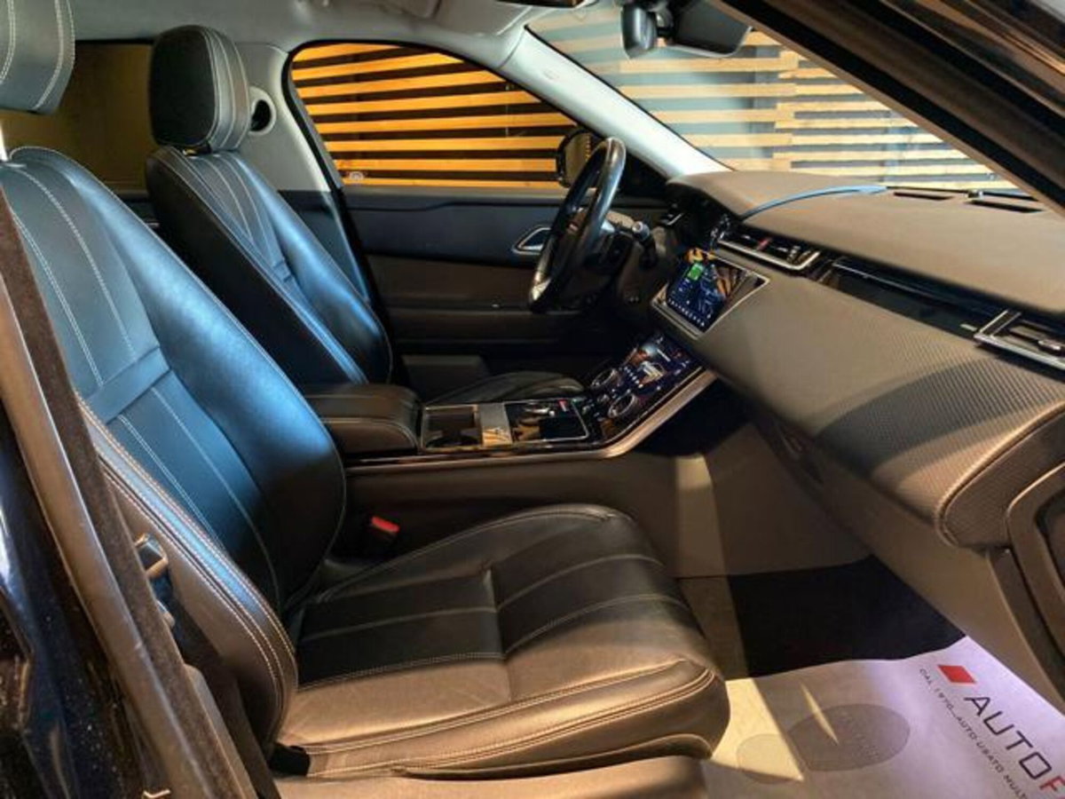 Land Rover Range Rover Velar 2.0D I4 240 CV HSE (19)