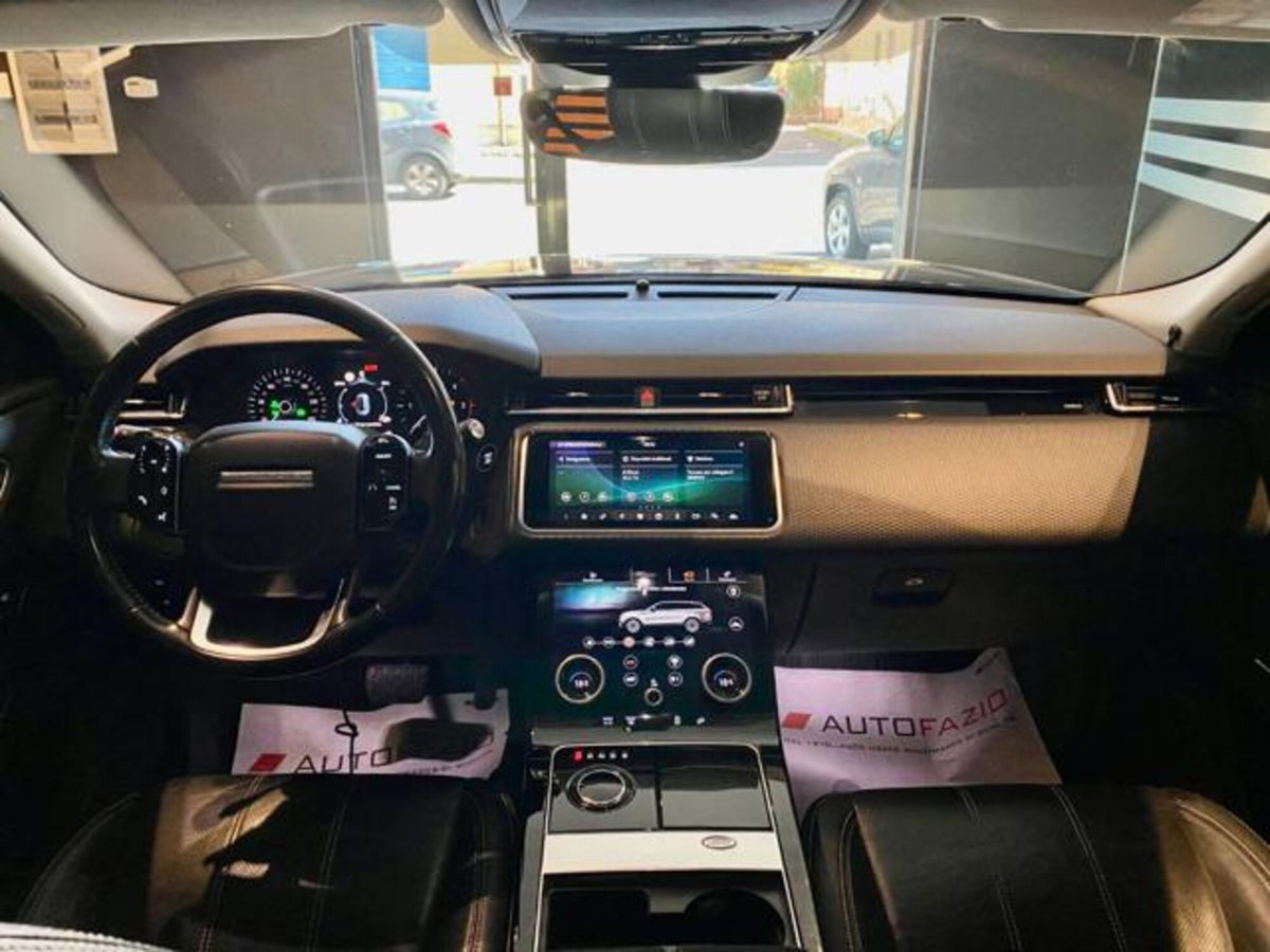 Land Rover Range Rover Velar 2.0D I4 240 CV HSE (6)