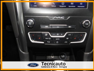 Ford Mondeo Station Wagon Full Hybrid 2.0 187 CV eCVT SW Titanium Business (18)