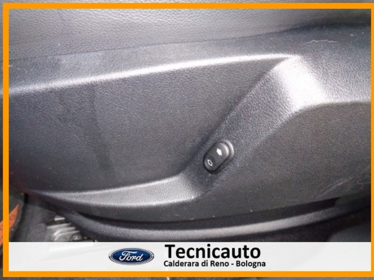 Ford S-Max 2.0 TDCi 130CV 6tr. Titanium DPF (16)