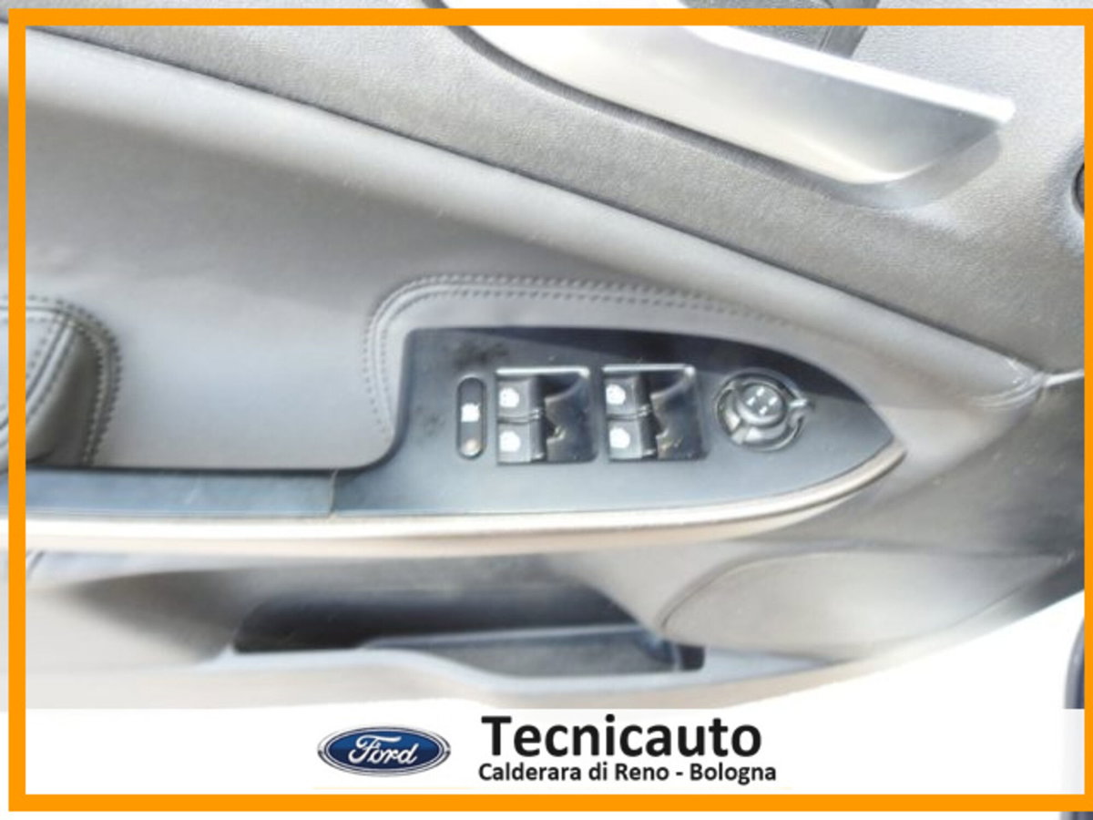Alfa Romeo Giulietta 1.4 Turbo Distinctive Gpl 120cv (13)