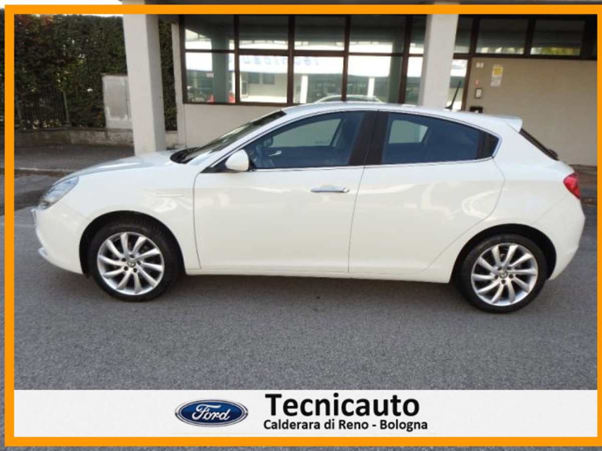 Alfa Romeo Giulietta 1.4 Turbo Distinctive Gpl 120cv (2)