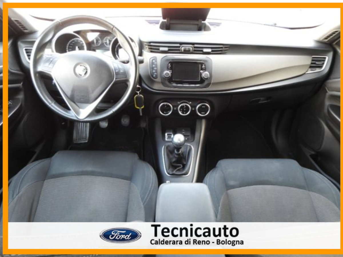 Alfa Romeo Giulietta 1.4 Turbo Distinctive Gpl 120cv (20)