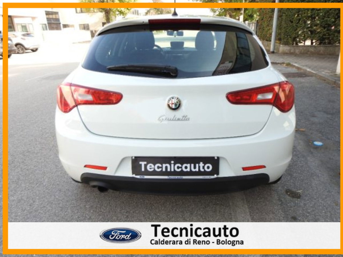 Alfa Romeo Giulietta 1.4 Turbo Distinctive Gpl 120cv (6)