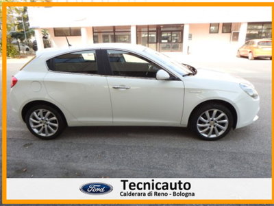 Alfa Romeo Giulietta 1.4 Turbo Distinctive Gpl 120cv (8)
