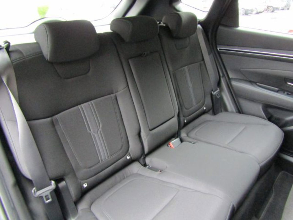 Hyundai Tucson 1.6 t-gdi 48V Exellence 2wd dct (13)