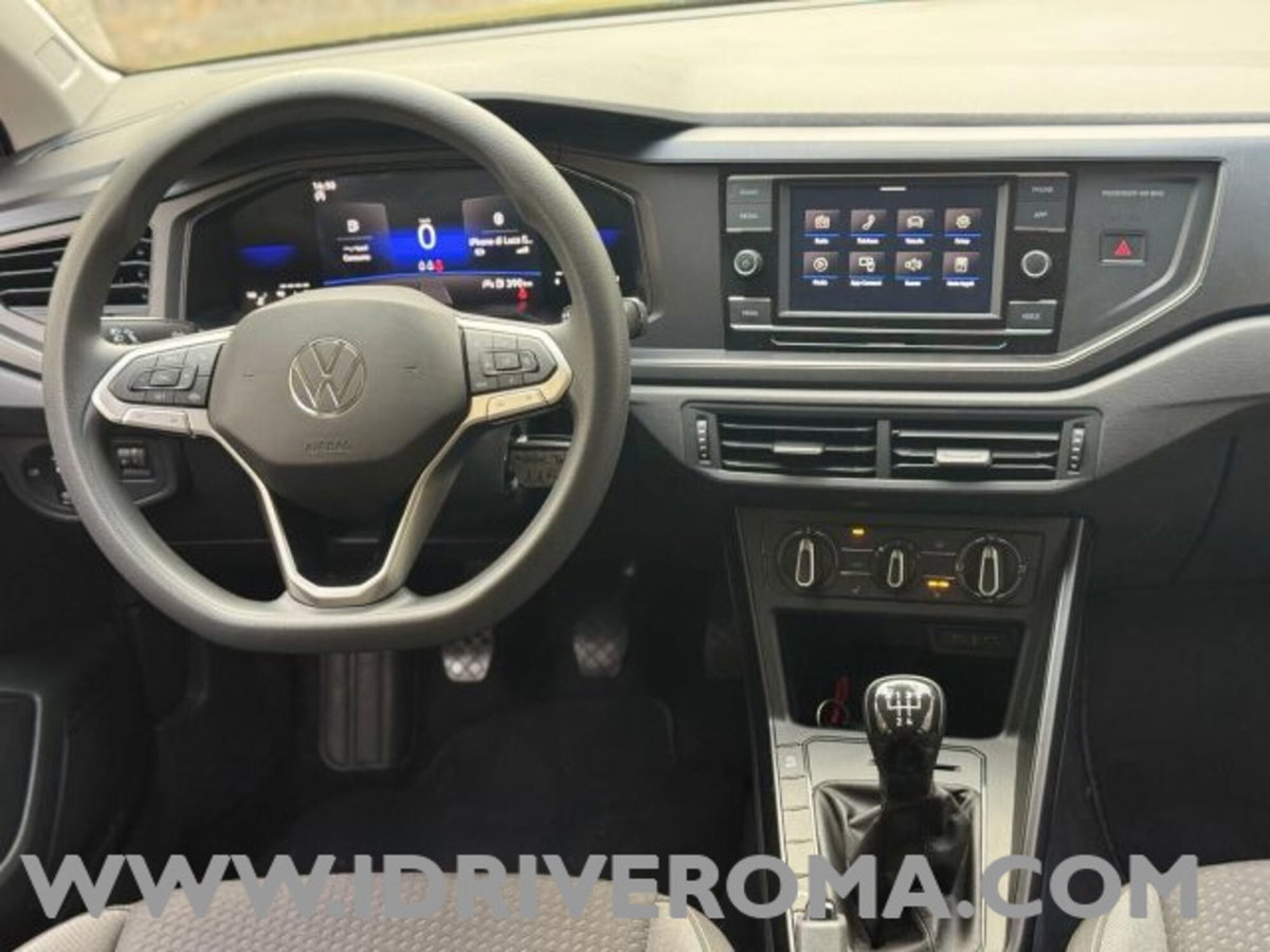 Volkswagen Taigo 1.0 tsi Life 95cv (7)