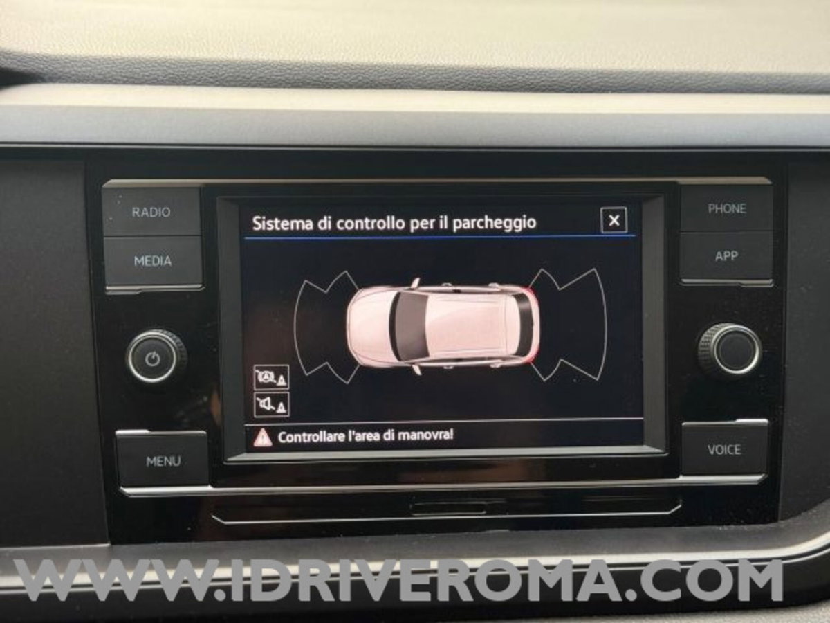 Volkswagen Taigo 1.0 tsi Life 95cv (9)