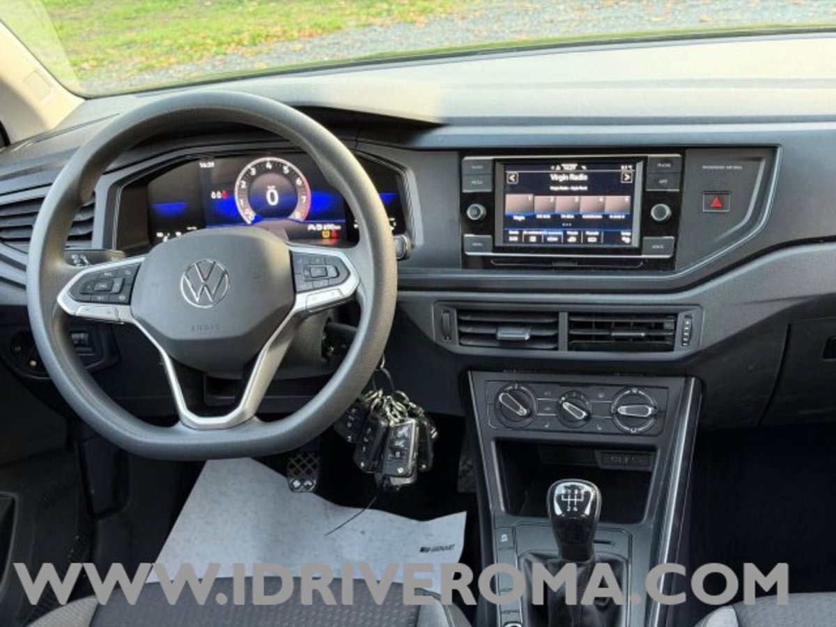 Volkswagen Taigo 1.0 tsi Life 95cv (8)