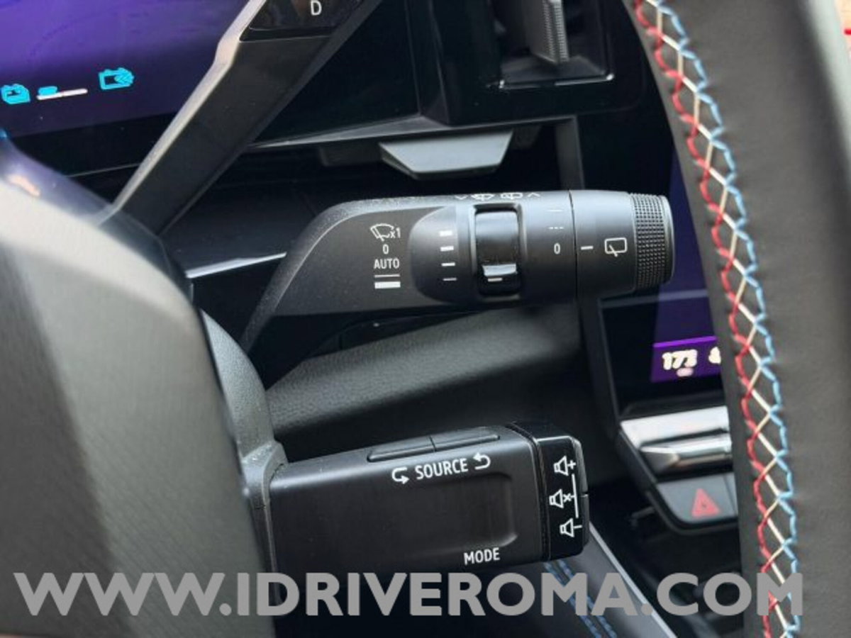 Renault Austral 1.2 full hybrid Iconic Esprit Alpine 200cv auto (18)