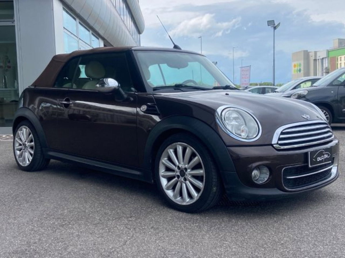 MINI Mini Cabrio 1.6 16V Cooper D Cabrio (2)