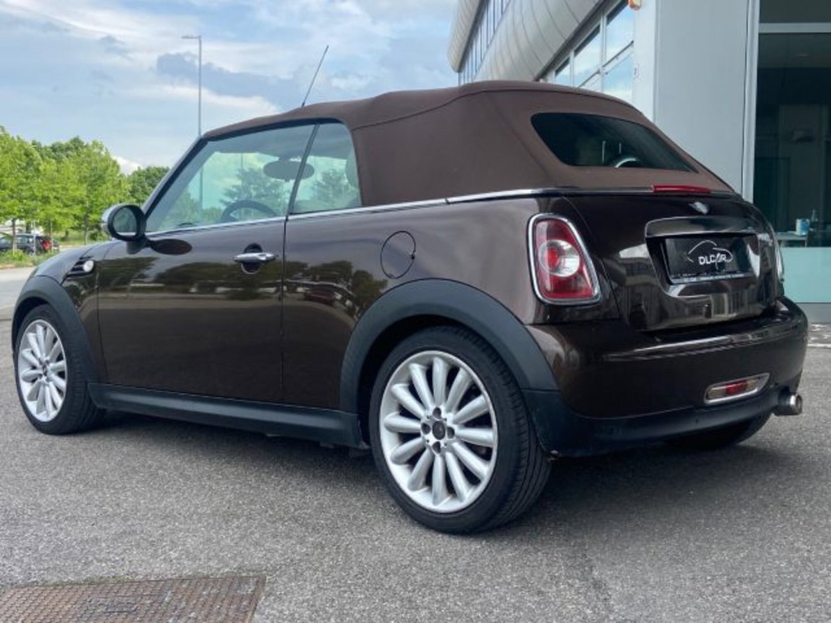 MINI Mini Cabrio 1.6 16V Cooper D Cabrio (6)