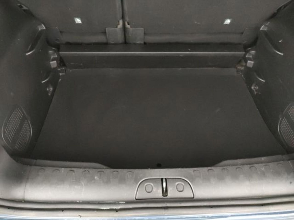 Fiat 500L 1.4 95 CV Urban (16)