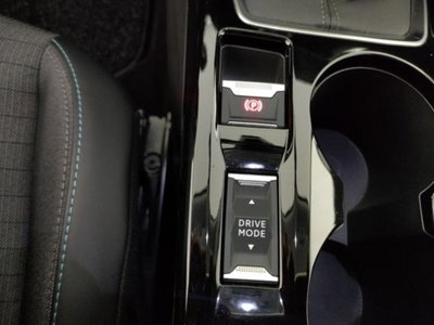 Peugeot 2008 BlueHDi 110 S&S Allure Pack (16)
