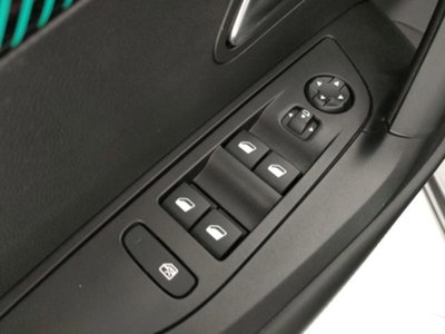 Peugeot 2008 BlueHDi 110 S&S Allure Pack (18)